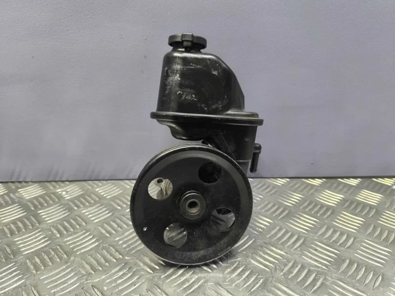 Насос ГУРа Chevrolet Captiva 2011 95048324 C140 LE5