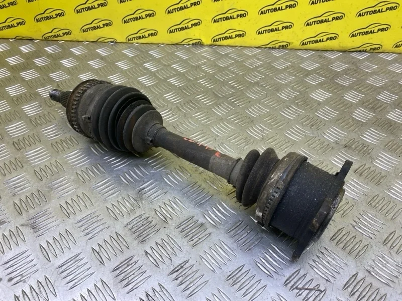 Полуось передняя правая (приводной вал, ШРУС) Mitsubishi L200 (2006-2015) 2008 3815A308 ПИКАП 2.5 D 4D56
