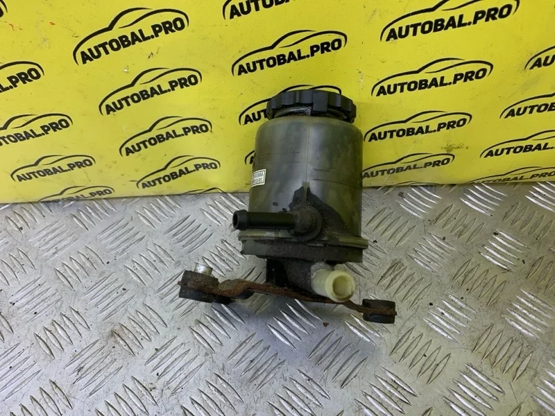 Бачок гидроусилителя Lexus LX 570 (2007-2022) 2008 4436060290 ВНЕДОРОЖНИК 5.7 I 3URFE