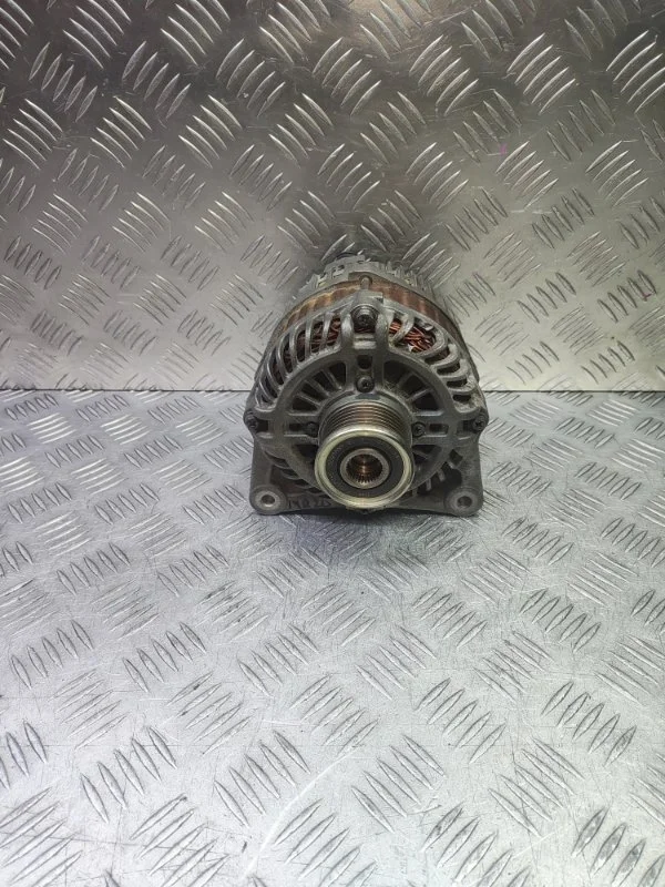 Генератор Nissan Qashqai X-Trail 2006-2013 23100JD200 J10 T31 MR20DE