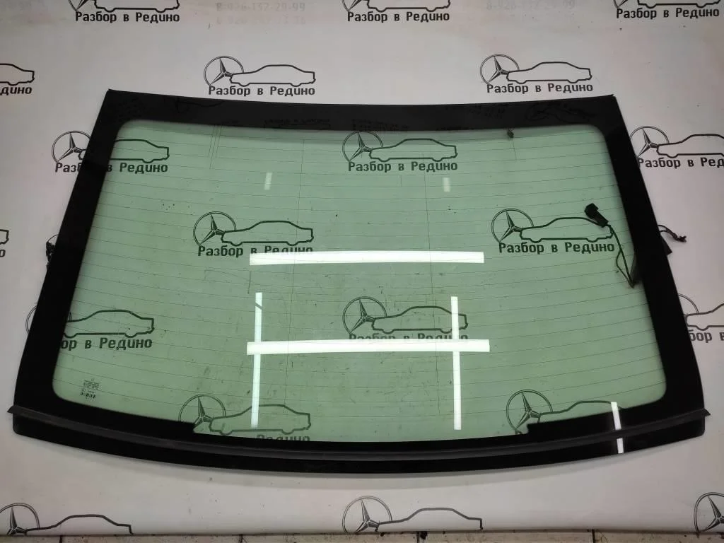 Стекло заднее Mercedes-Benz