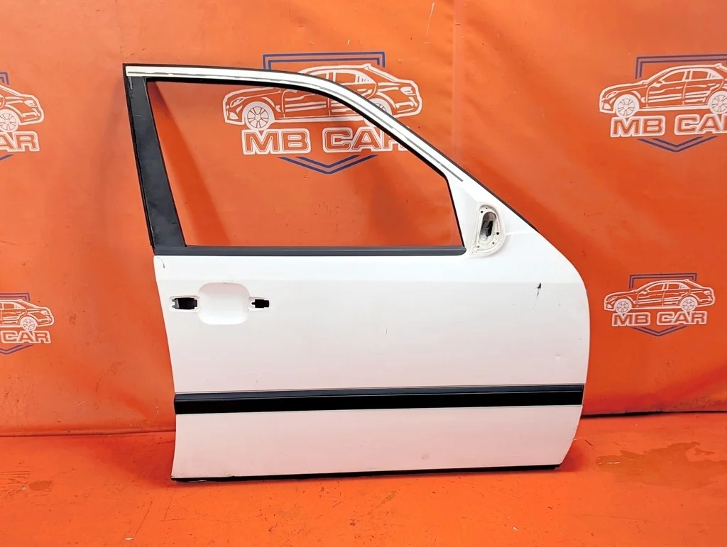Дверь передняя правая Mercedes-Benz