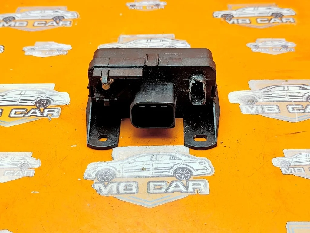 Реле свечей накала Mercedes-Benz