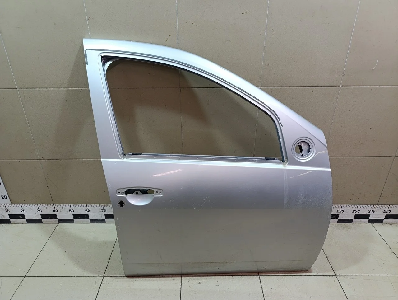 Дверь передняя правая Duster 2012>