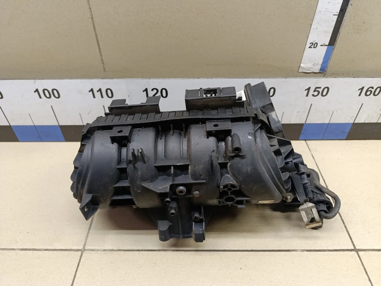 Коллектор впускной Corsa D 2006-2015