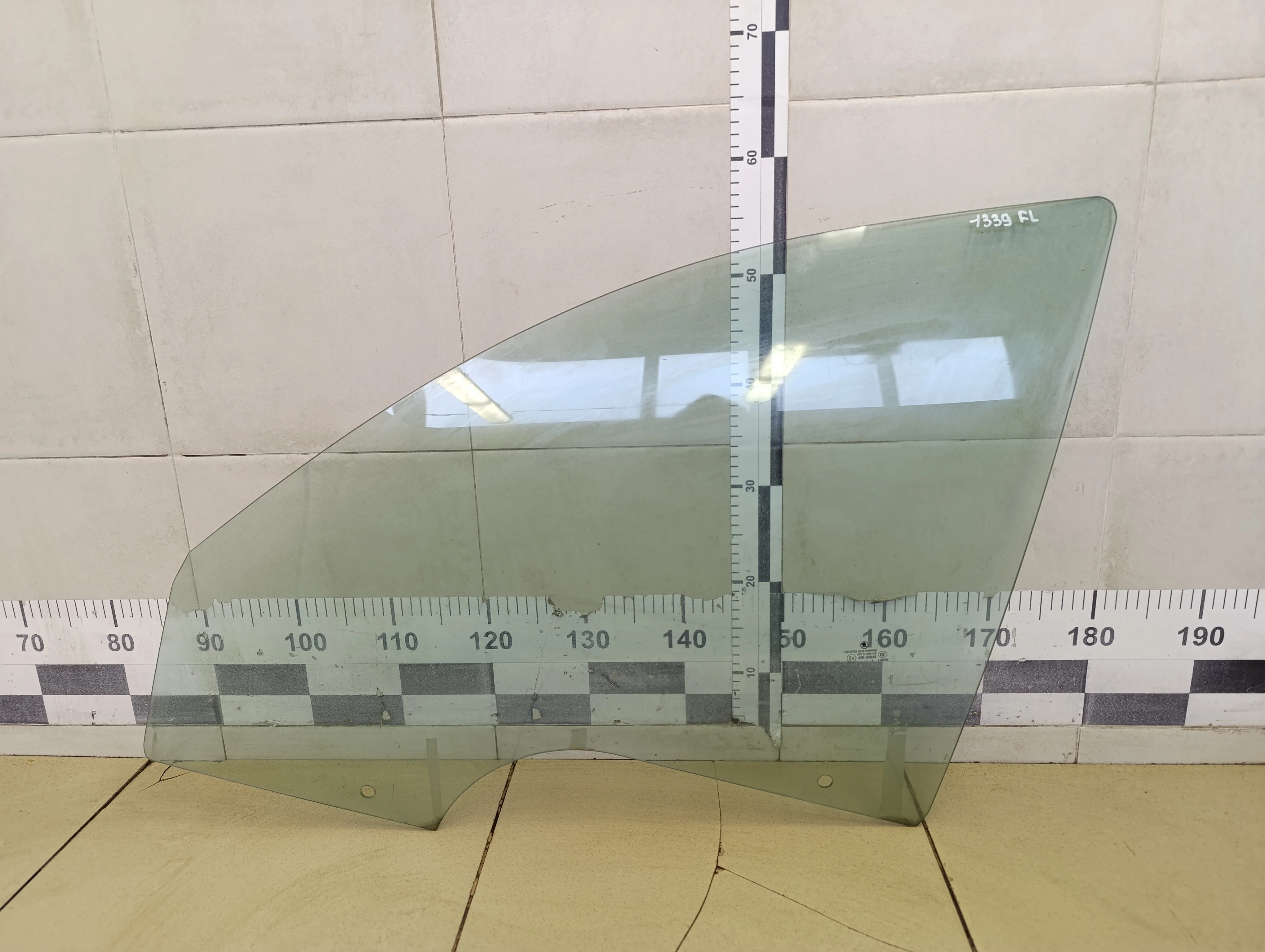 Стекло двери передней левой Octavia (A5 1Z-) 2004-2013