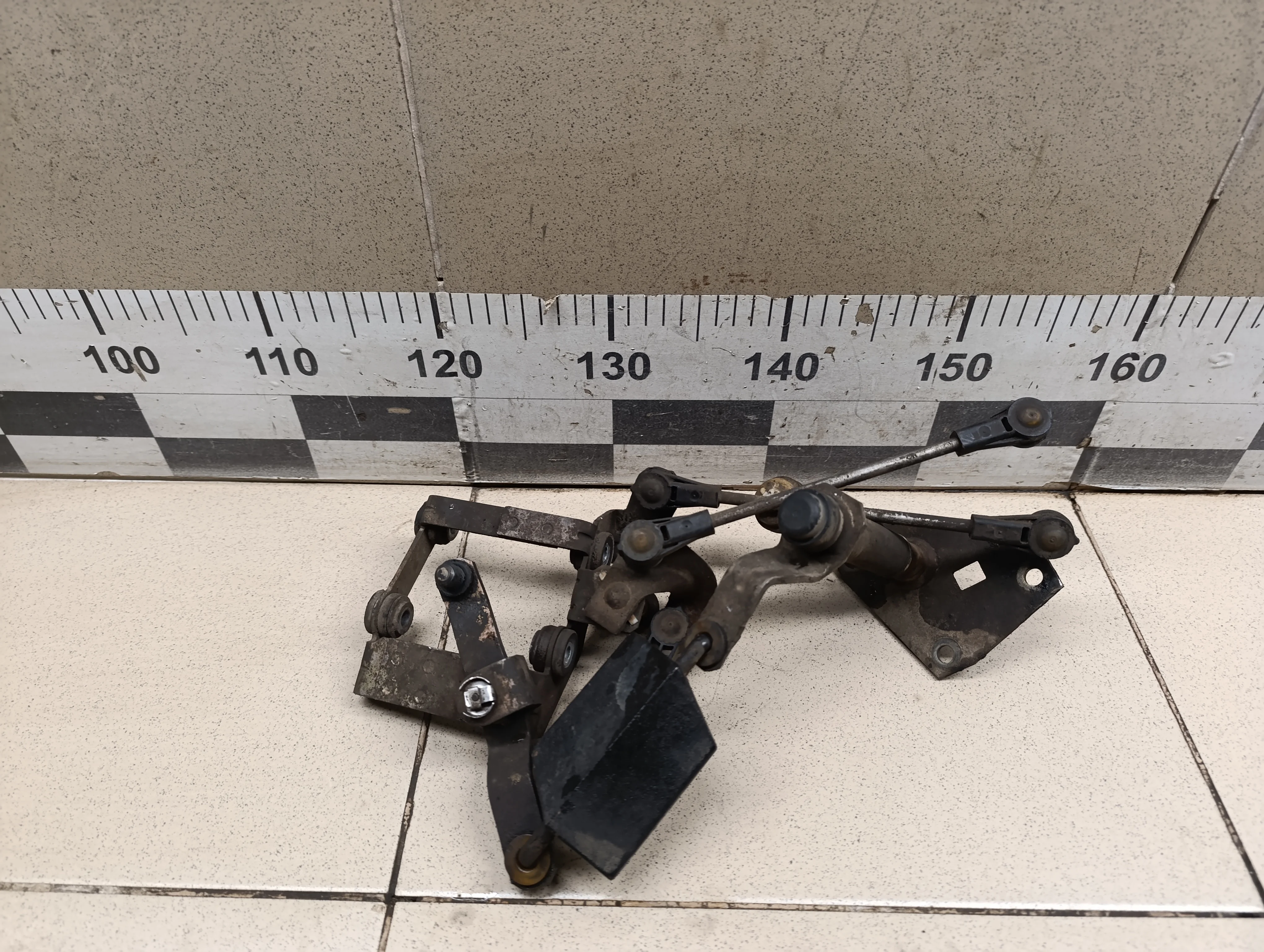 Кронштейн тяги КПП Golf IV/Bora 1997-2005