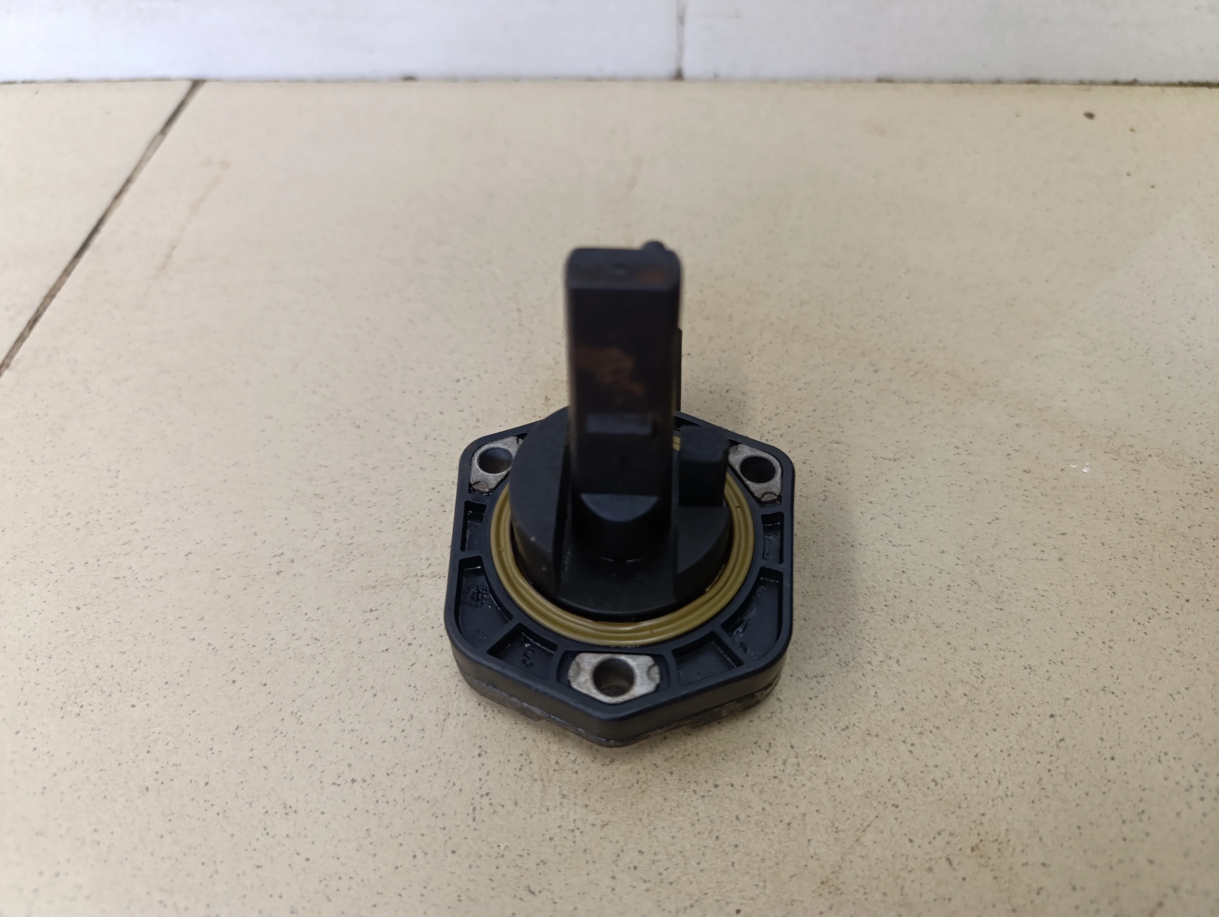 Датчик уровня масла A3 (8L1) 1996-2003