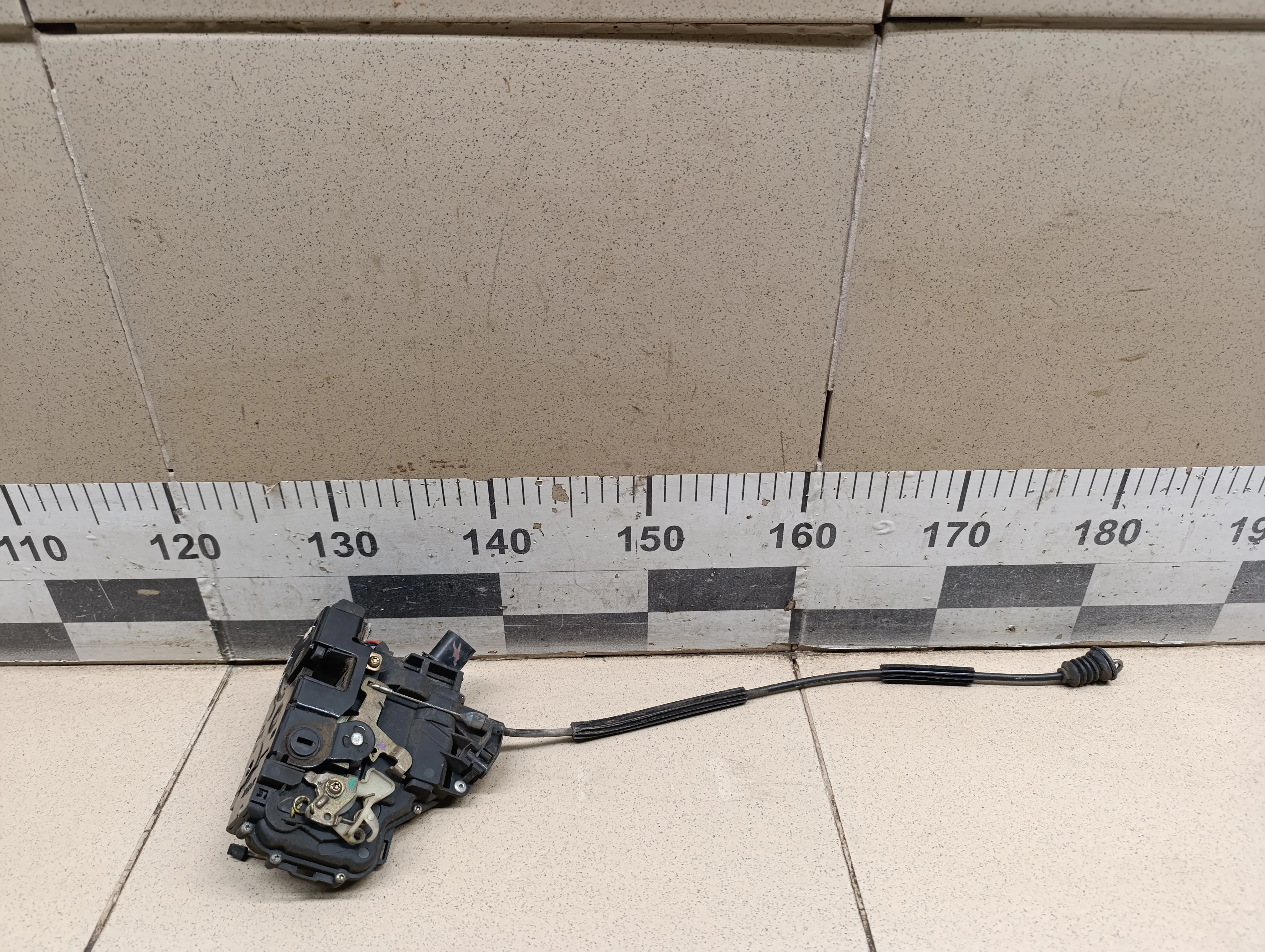 Замок двери задней правой Octavia (A4 1U-) 2000-2011