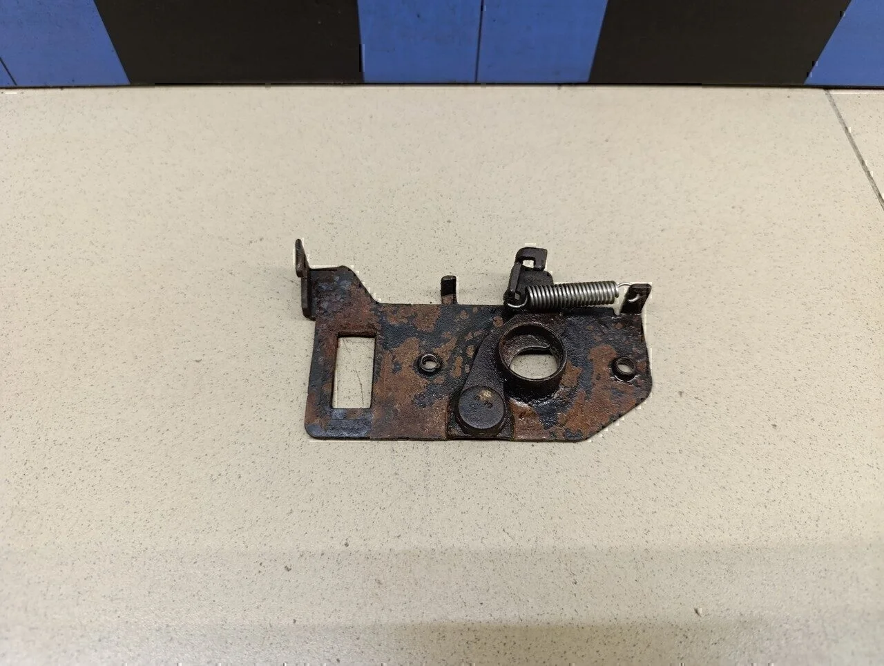 Замок капота Lacetti 2003-2013