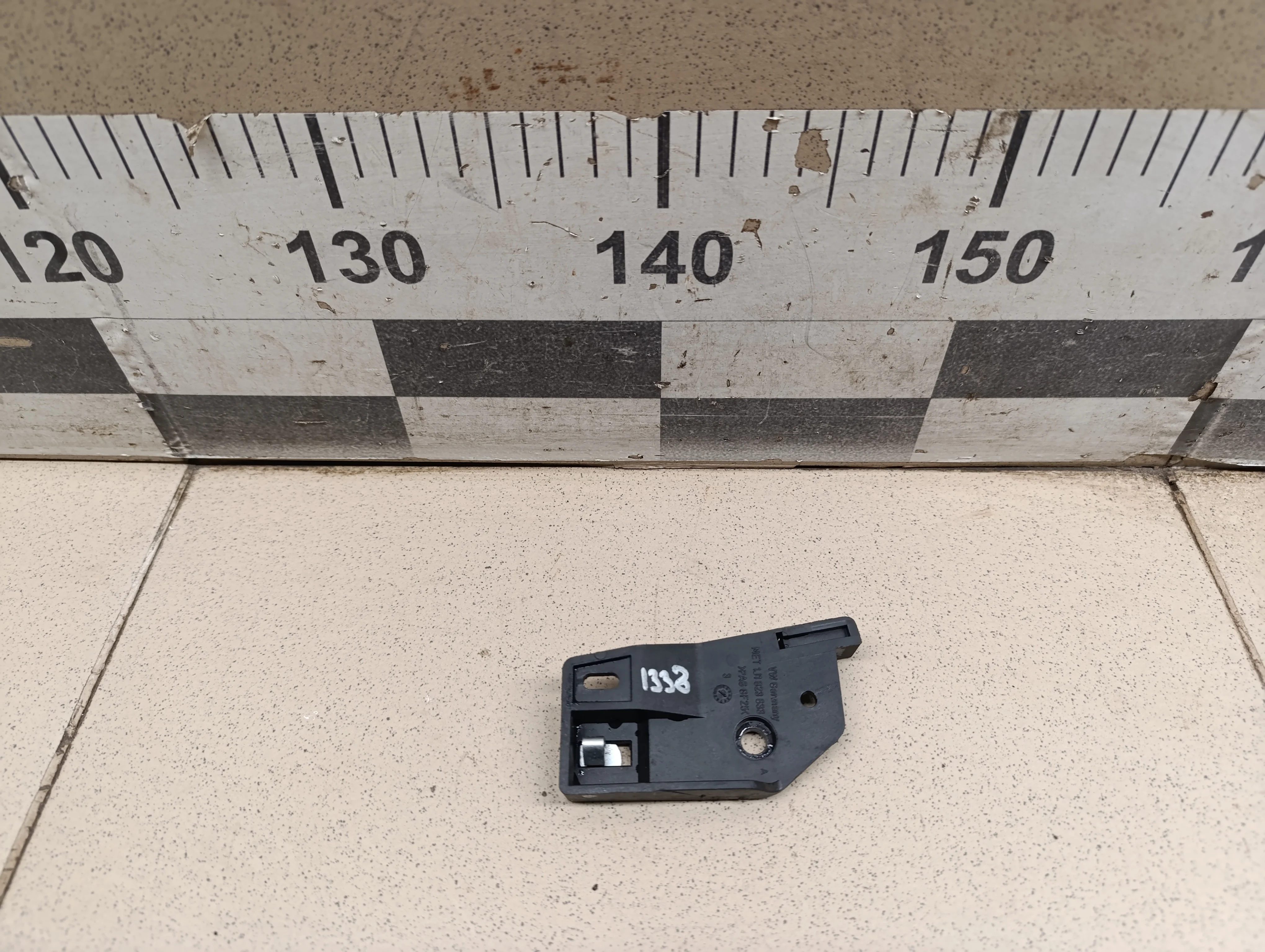 Кронштейн ручки Fabia 1999-2006