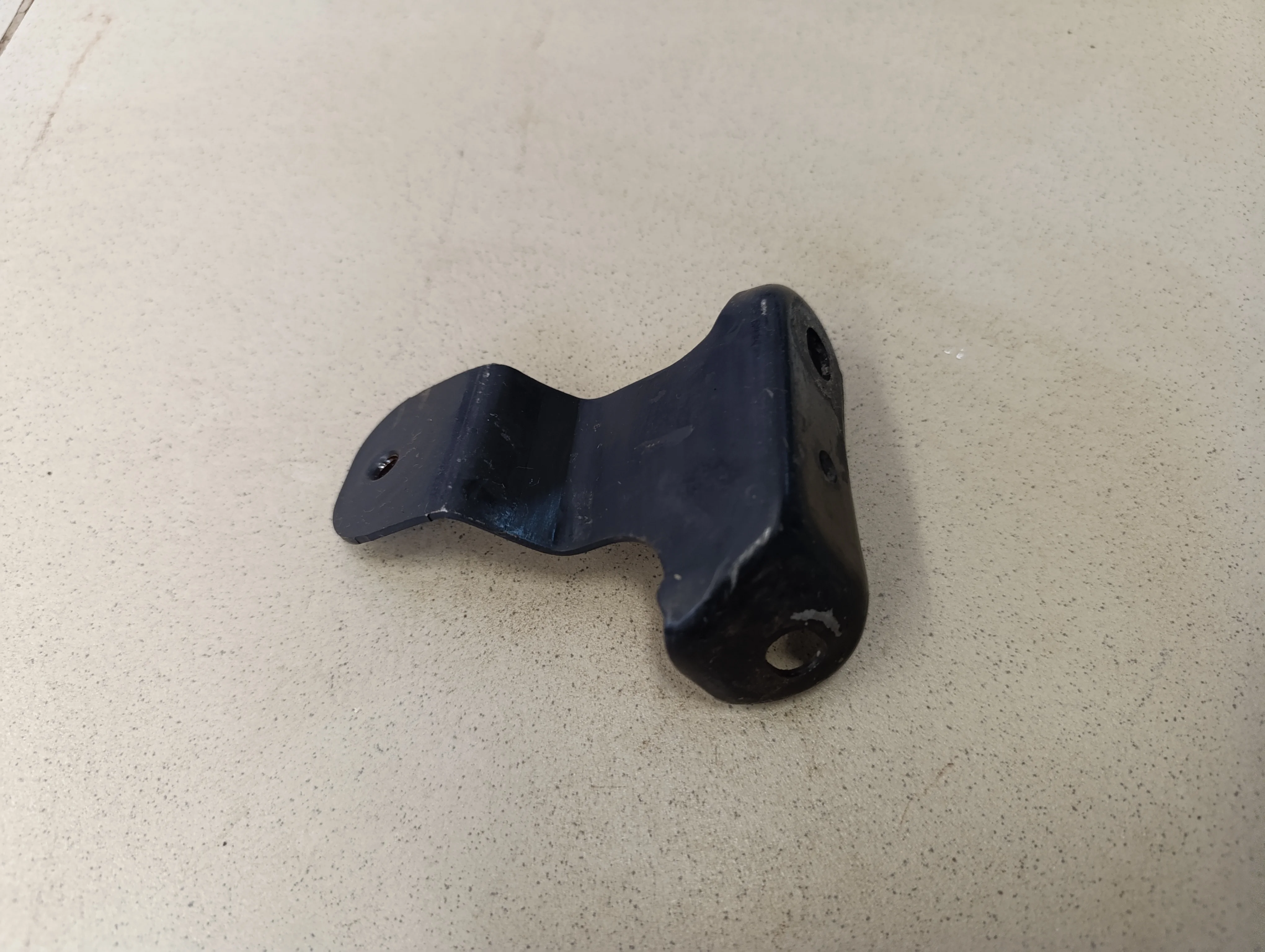 Кронштейн двигателя правый Passat [B6] 2005-2010