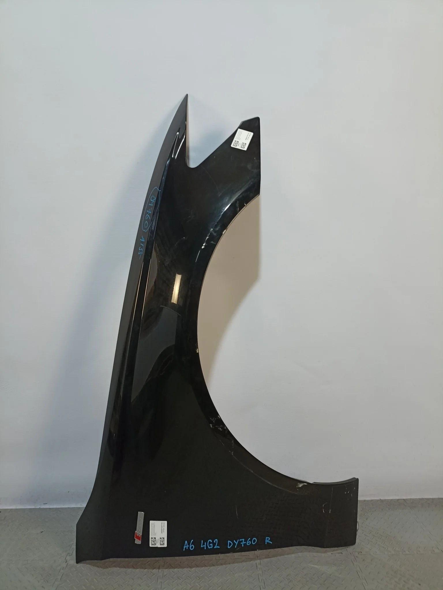 КРЫЛО AUDI A6 RS6 S6 4G0821102 черный DY760