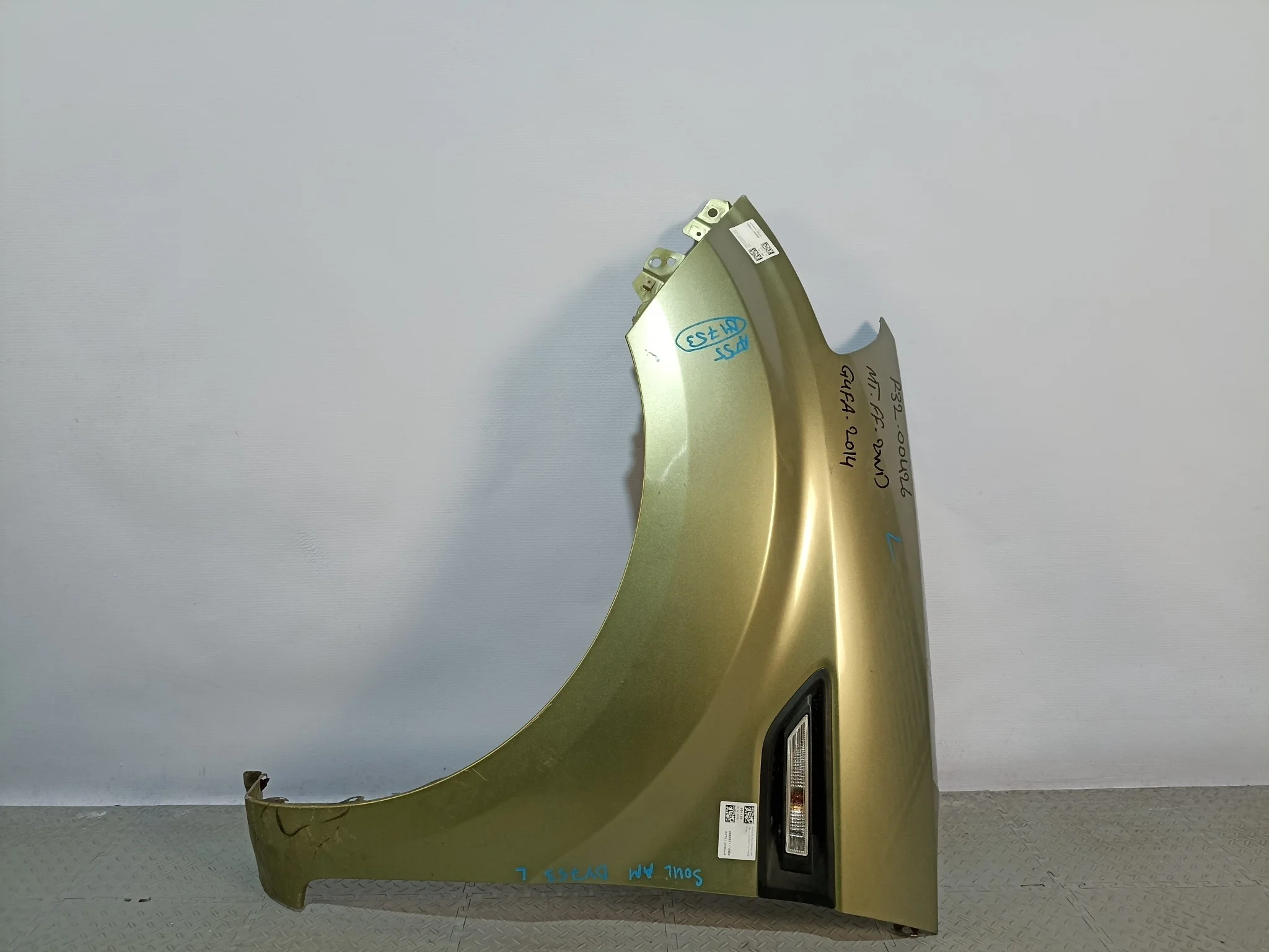 КРЫЛО KIA 663112K300 ПЕРЕД ЛЕВО зеленый DY753