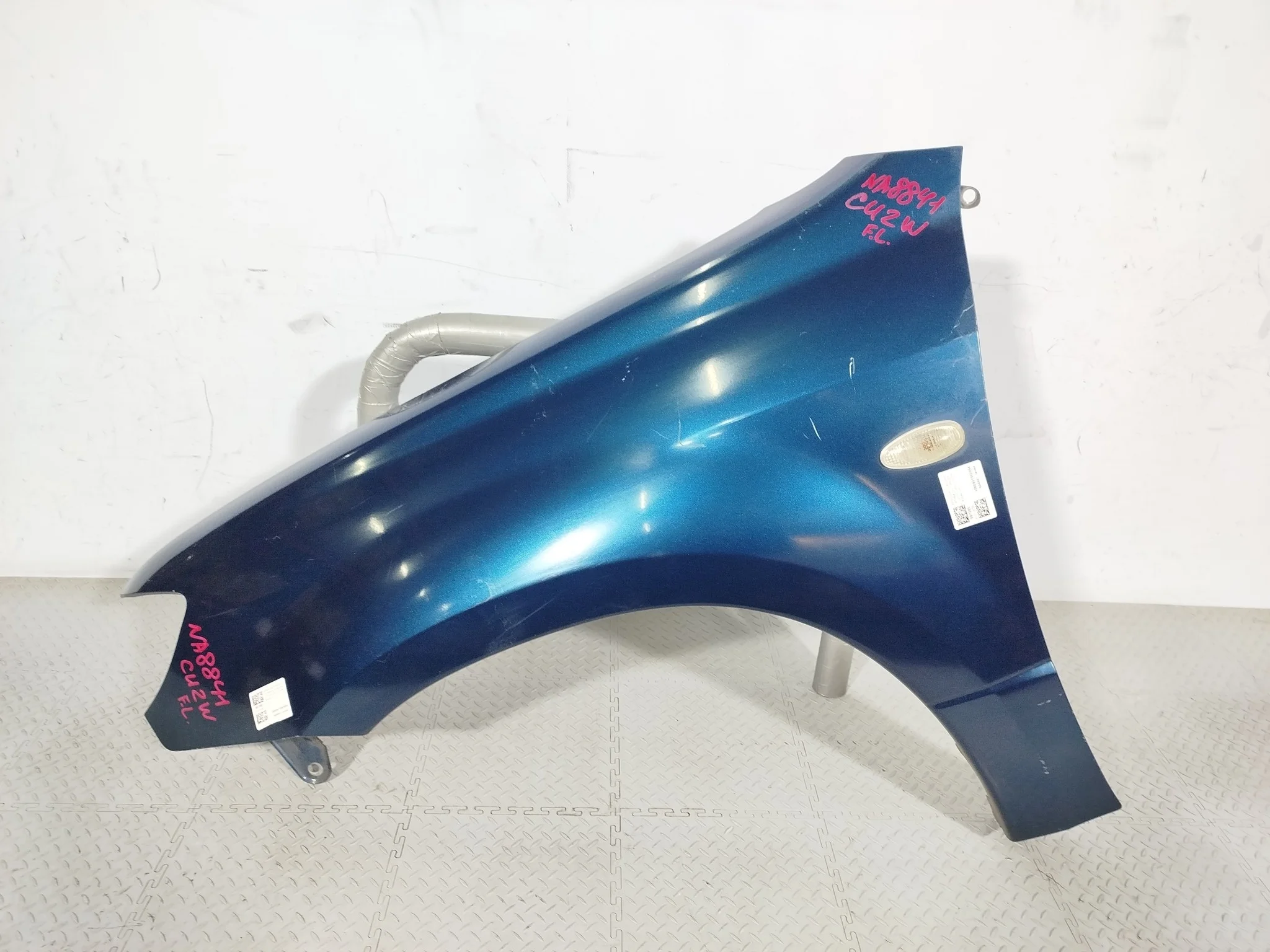 КРЫЛО MITSUBISHI AIRTREK OUTLANDER MR954675 ПЕРЕДНЕЕ ЛЕВОЕ синий, T54 NA8841