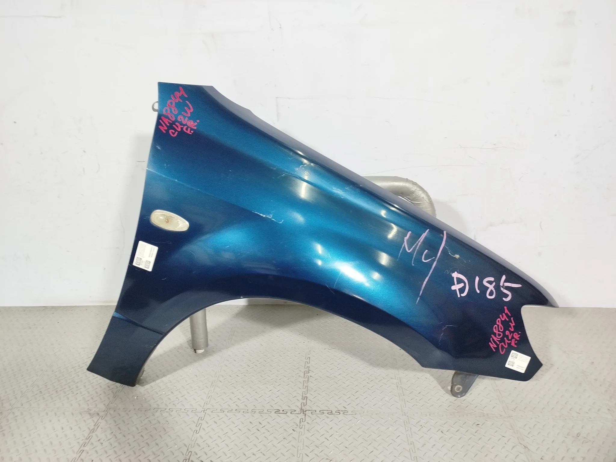 КРЫЛО MITSUBISHI AIRTREK OUTLANDER MR954676 ПЕРЕДНЕЕ ПРАВОЕ синий, T54 NA8841