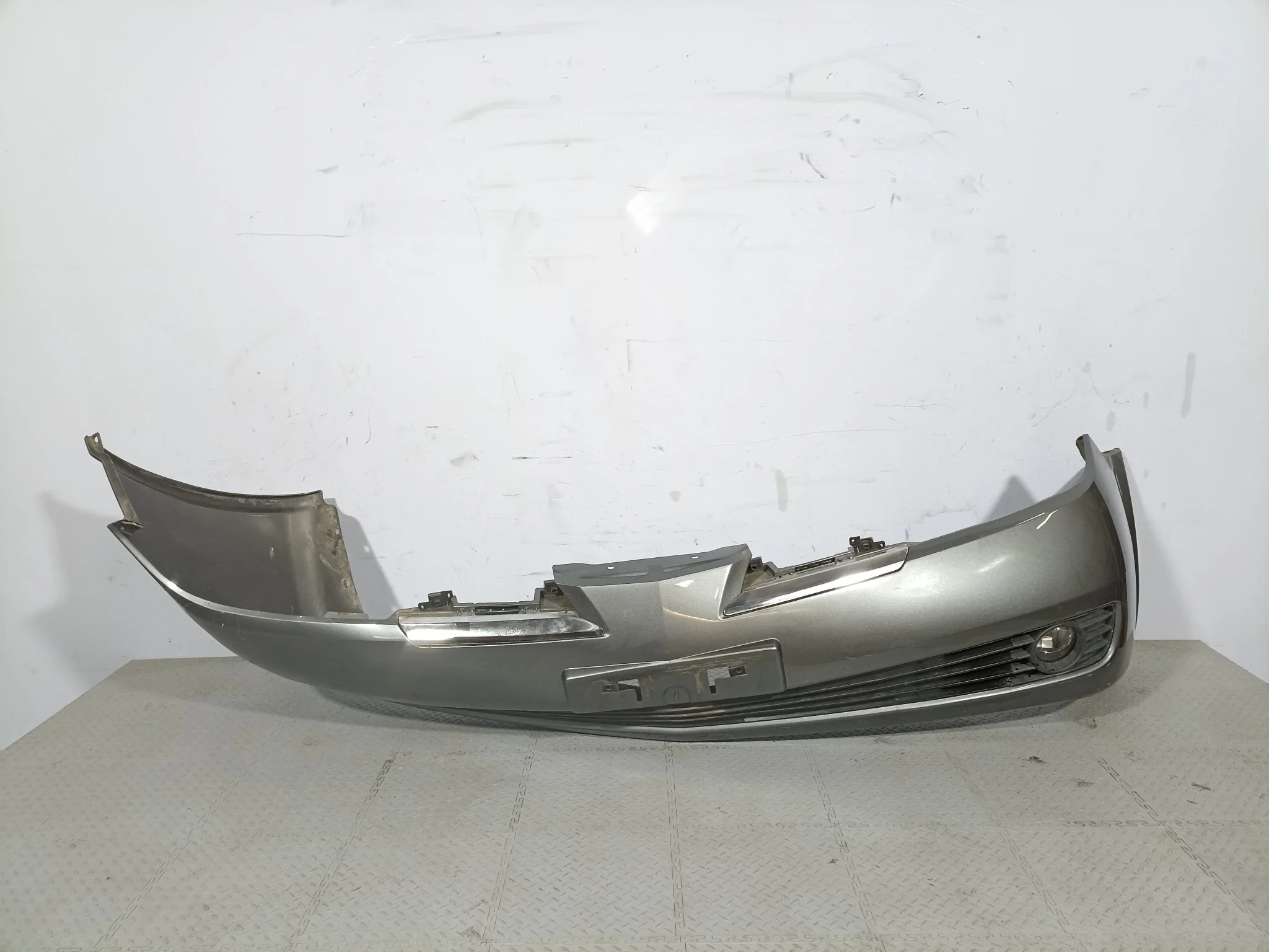 БАМПЕР NISSAN F2022AW7MK ПЕРЕД серый, K21 KE754