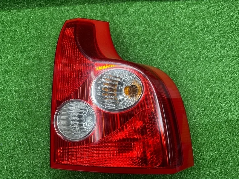 Фонарь VOLVO XC90 2004 30612810, задний правый