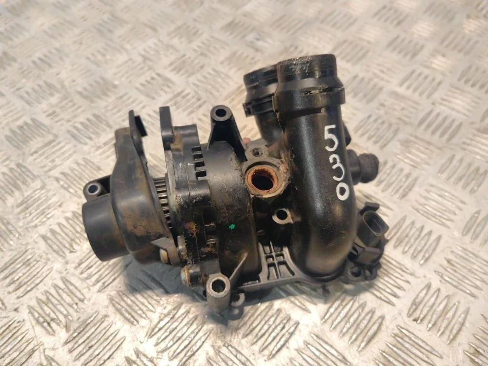 Насос водяной (помпа) Volkswagen Tiguan