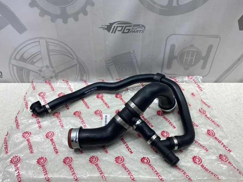 Патрубок ож Mercedes-benz W204