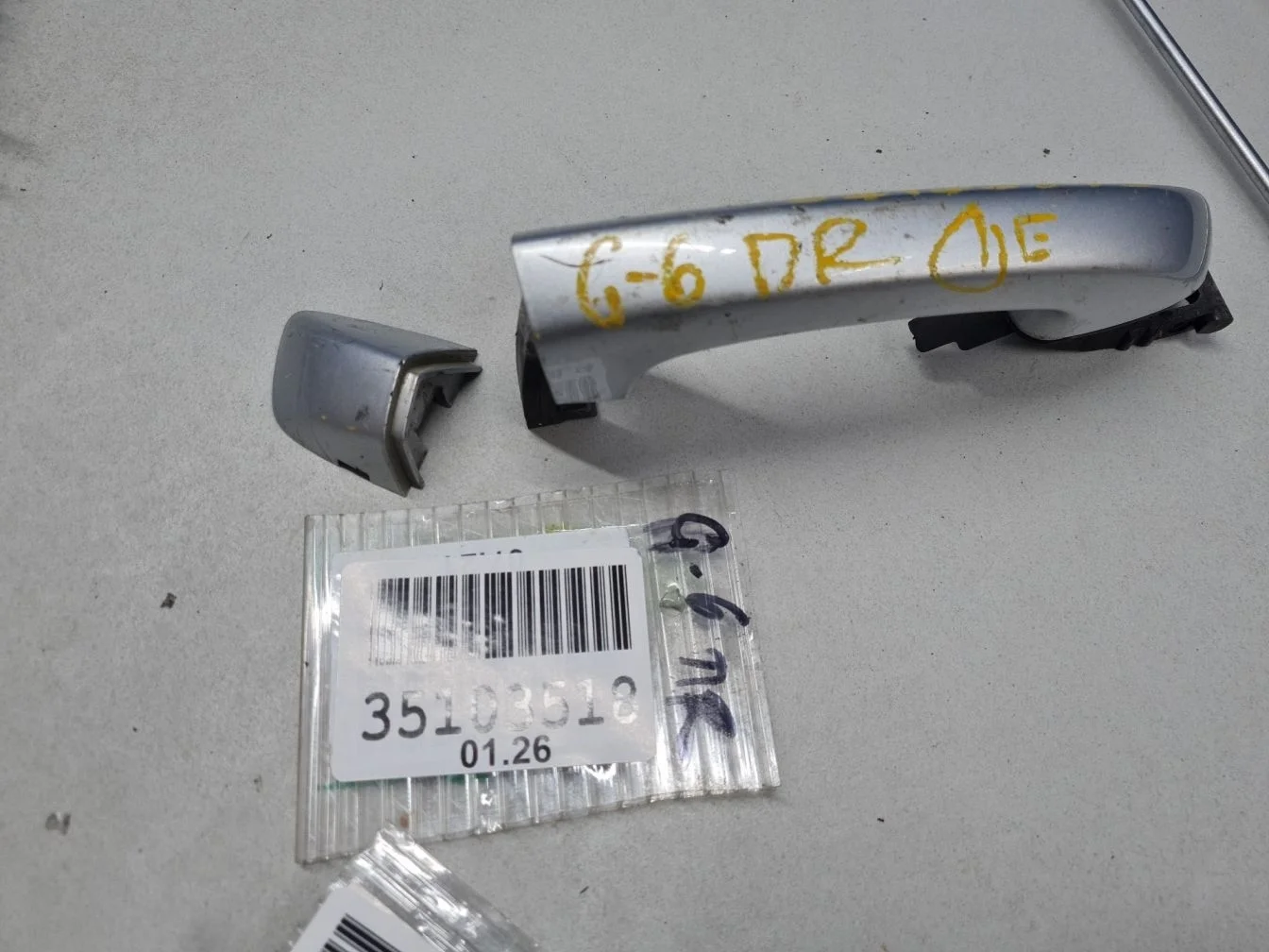 Ручка двери нaружная правая для Volkswagen Golf 6 2009-2013