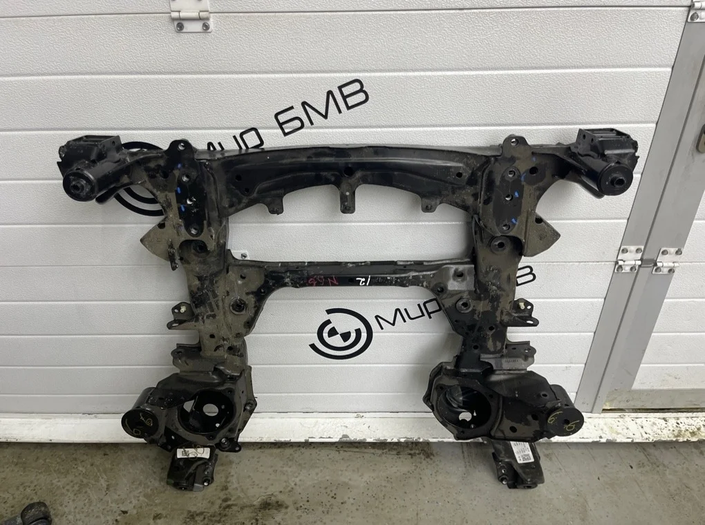 Подрамник BMW XM Label 2023 G09