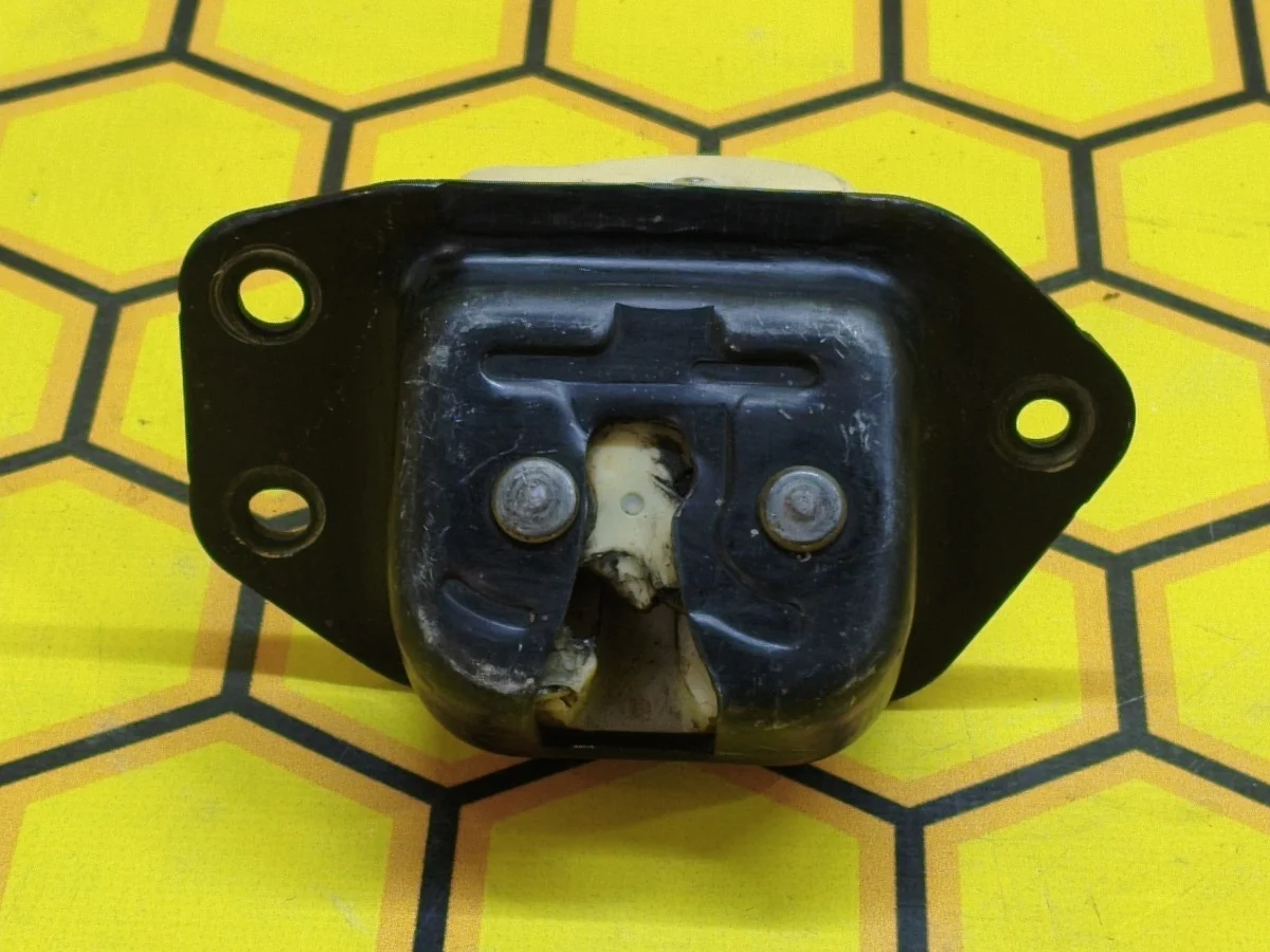 Замок багажника Nissan X-TRAIL 2007 90502JG00A T31 QR25DE