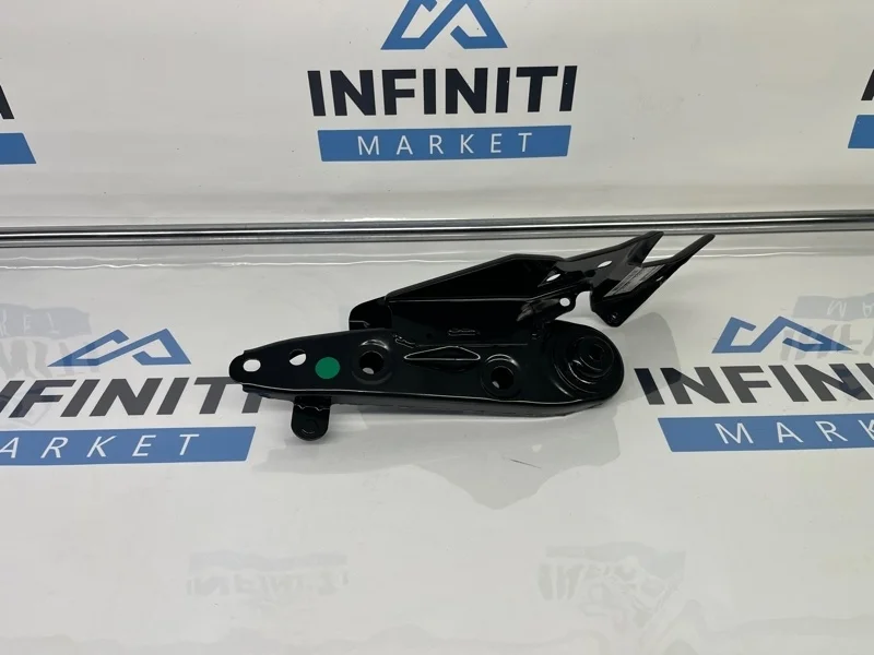 Кронштейн подрамника задний левый INFINITI Q70 Y51