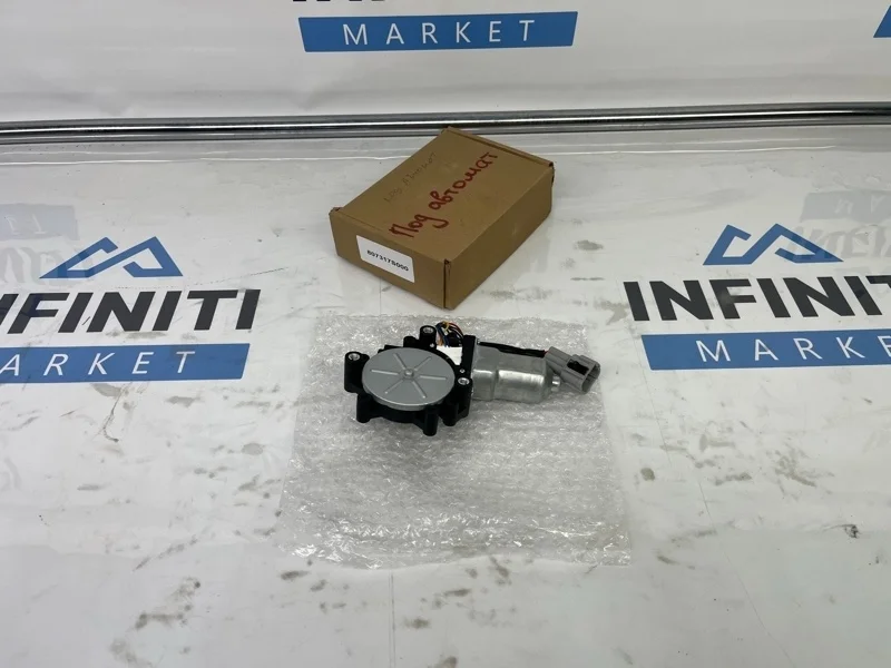 Мотор стеклоподъемника передний левый INFINITI