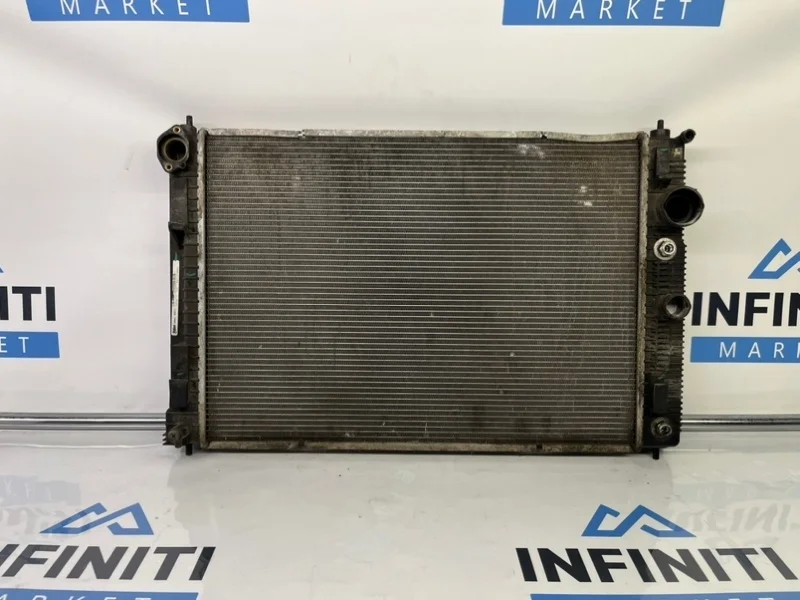 Радиатор охлаждения двигателя ДВС основной