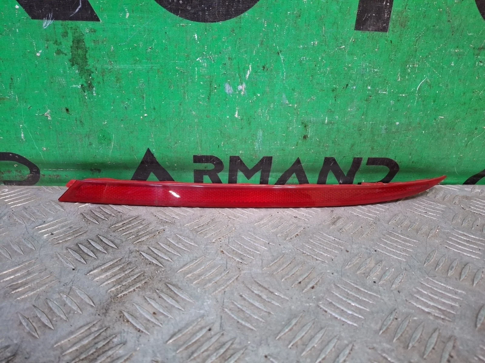 Отражатель Kia K5 2020-нв 3