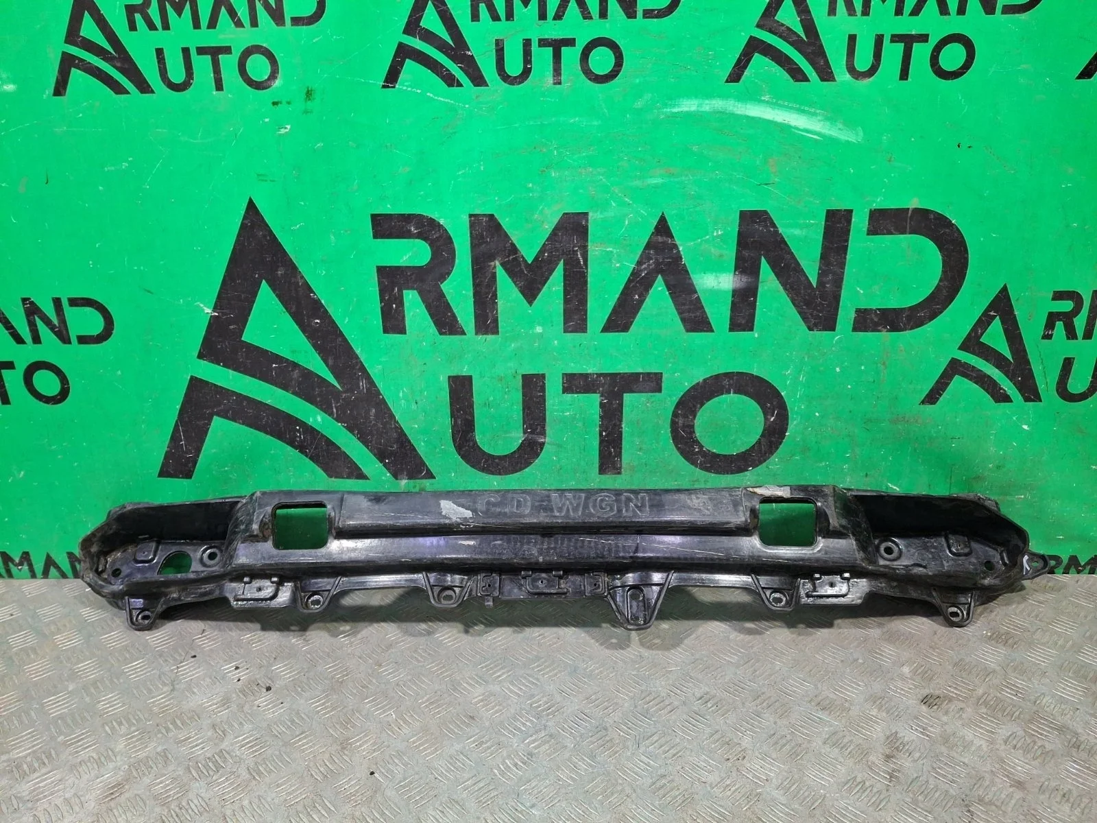 Усилитель бампера Kia Ceed 2018-нв 3 CD