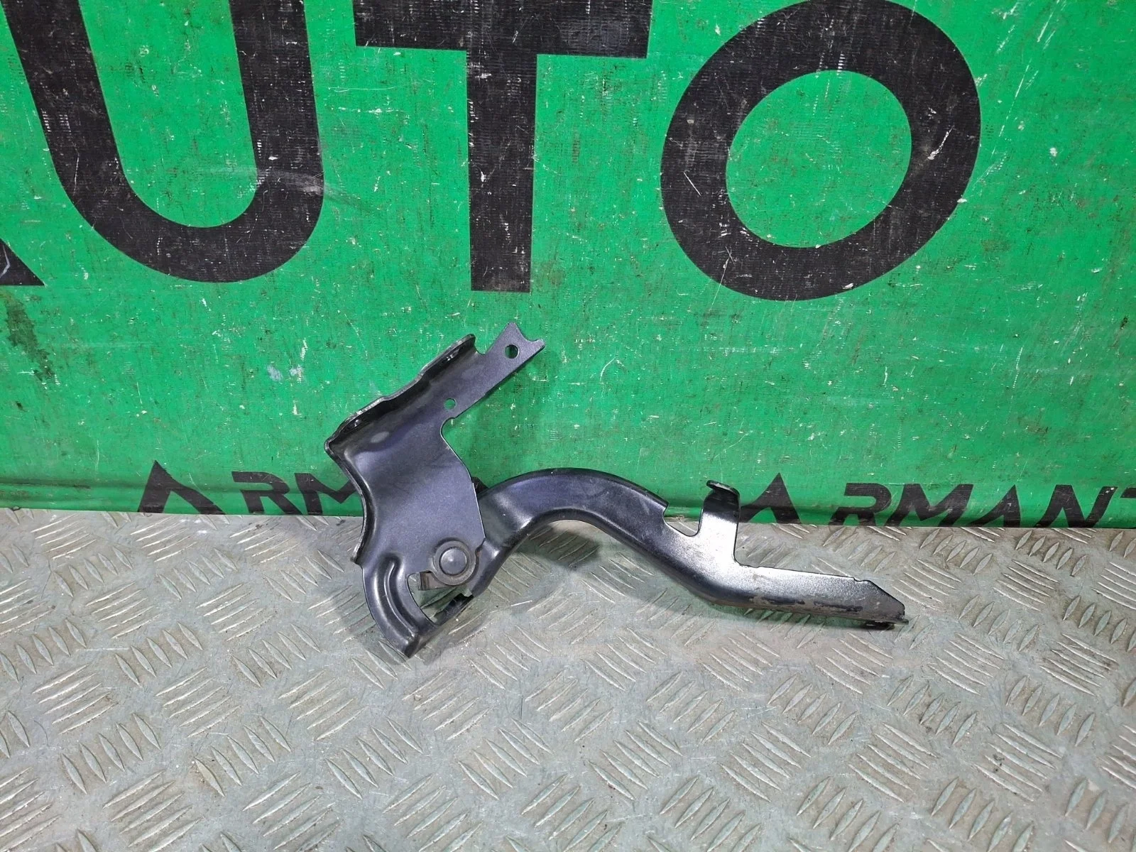 Петля капота Lexus RX 2015-2022 4