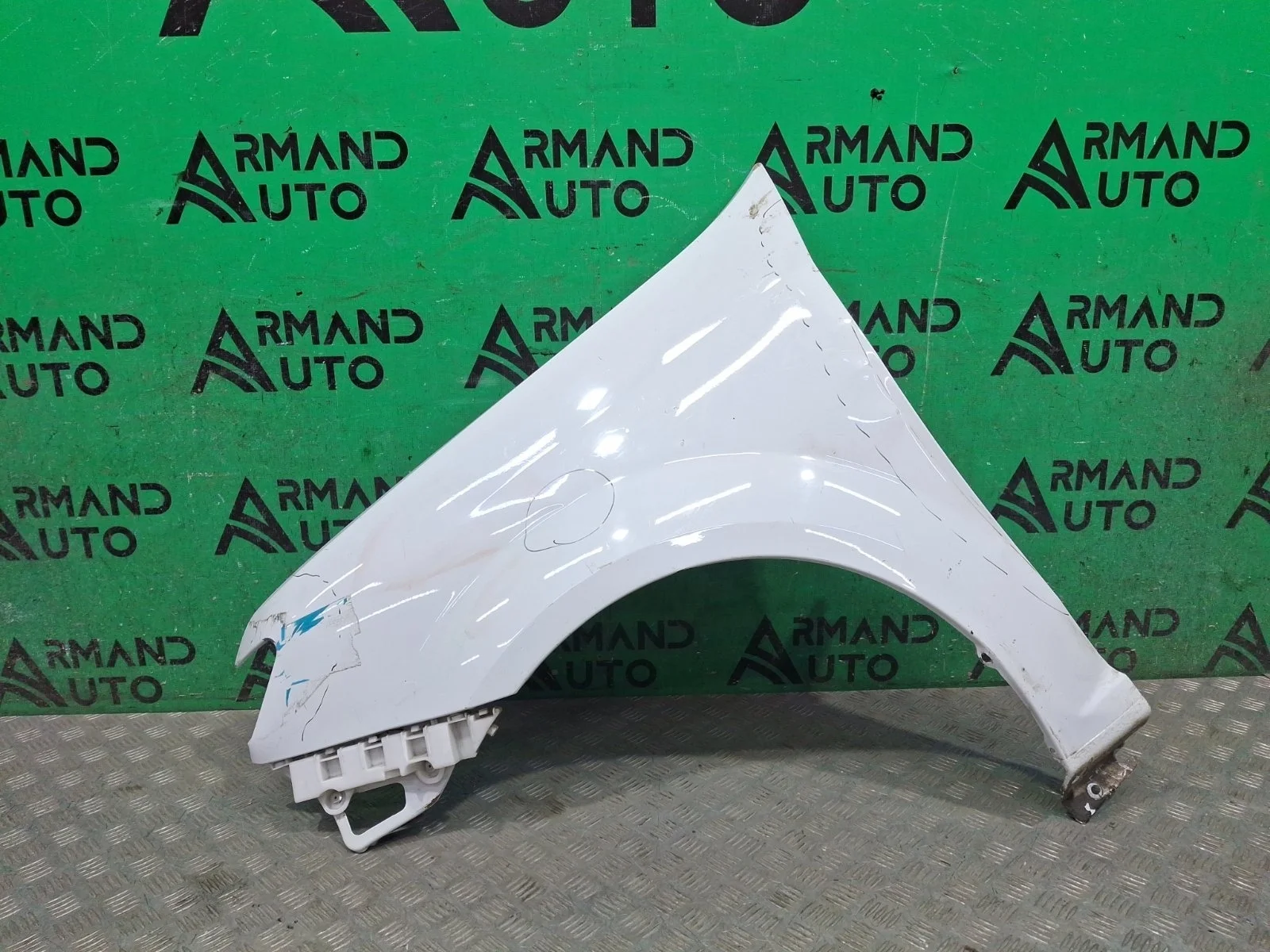 Крыло Lada Largus 2021-нв