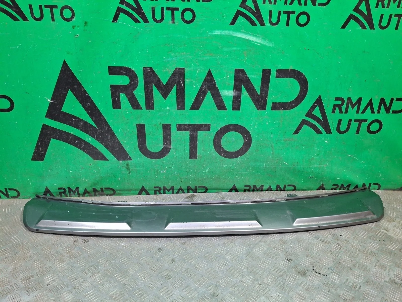 Накладка бампера Kia Sorento 2020-нв 4