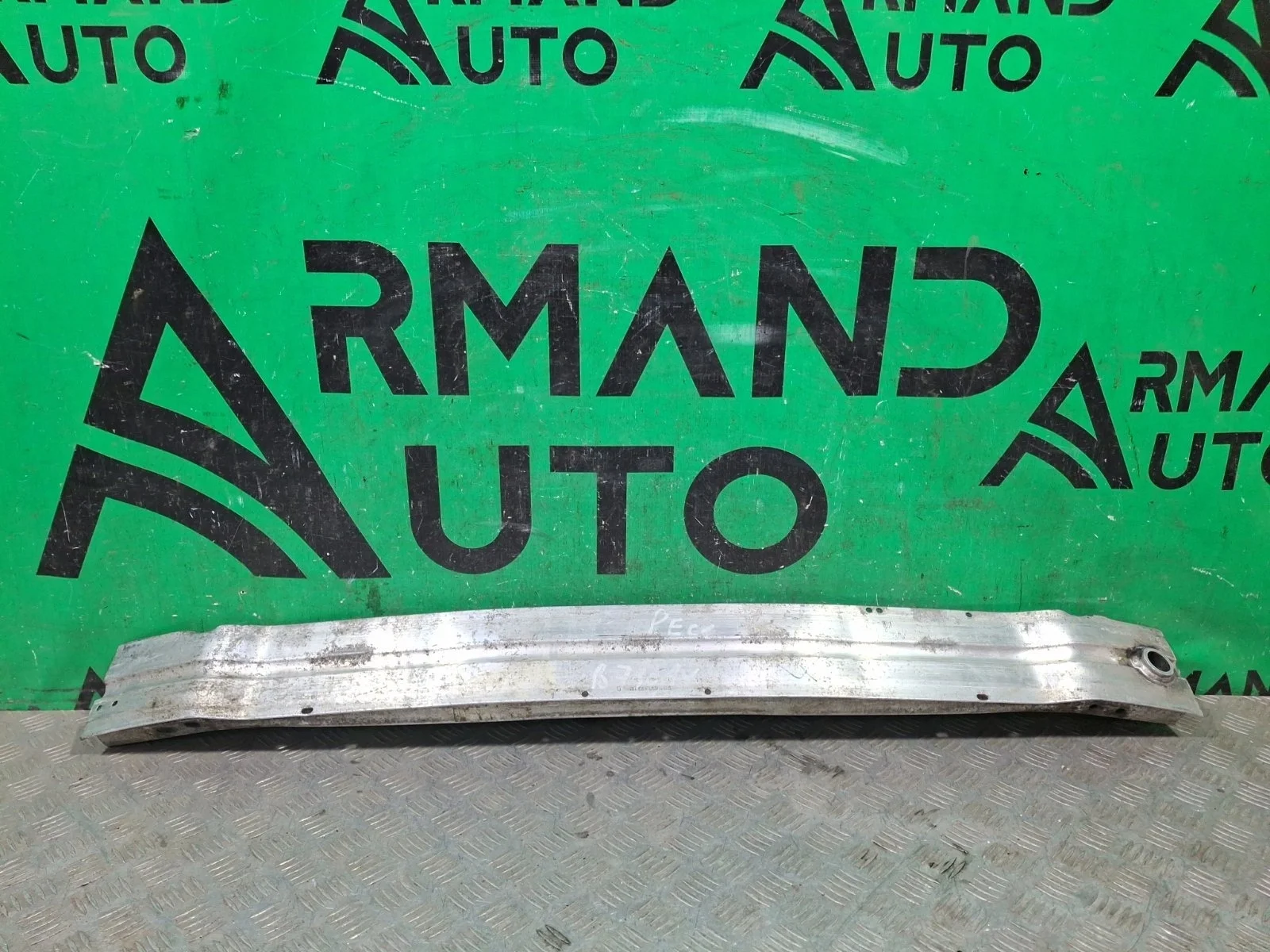 Усилитель бампера Porsche Macan 2014-нв 95b