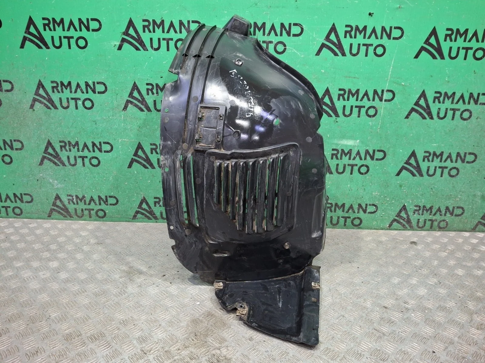 Подкрылок Mercedes GLE-Class 2018-нв V167