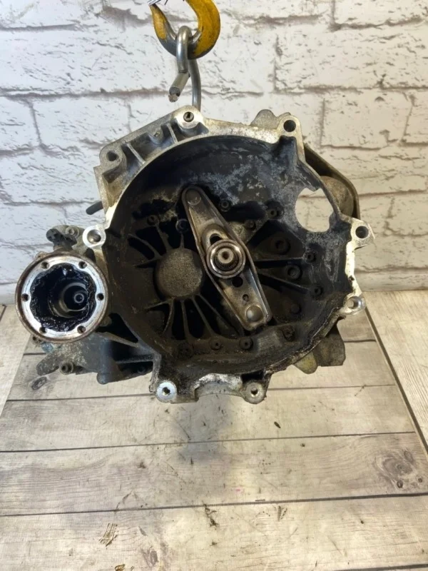 Мкпп 5ст. 02t jfm (контрактная) vw Golf 2008