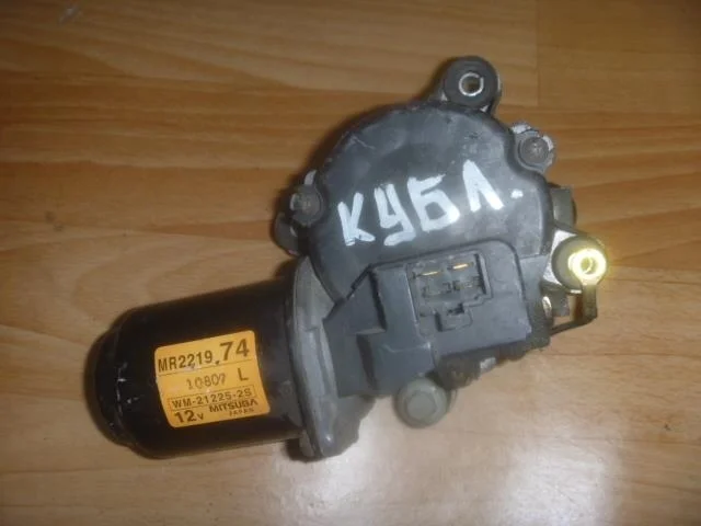 Б.у. мотор дворников MITSUBISHI PAJERO SPORT K96W MITSUBISHI PAJERO SPORT K96W 6G72 1998-2009