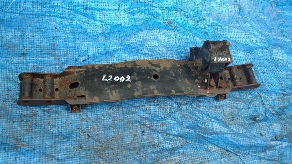 Б.у. балка под редуктор MITSUBISHI L200 KB4T MITSUBISHI L200 KB4T 4D56 2005-2014