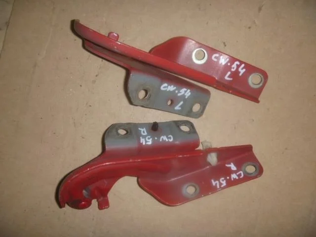 Б.у. петля капота (2шт) MITSUBISHI OUTLANDER XL CW5W MITSUBISHI OUTLANDER XL CW5W 4B12 2006-2012