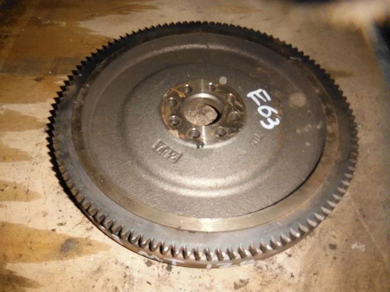 Б.у. маховик TOYOTA COROLLA ZRE151 TOYOTA COROLLA ZRE151 1ZRE-FE 2006-2013