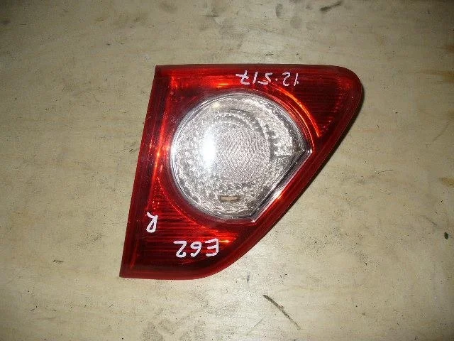 Б.у. фонарь внутренний TOYOTA COROLLA E150 TOYOTA COROLLA E150 4ZZ 2008
