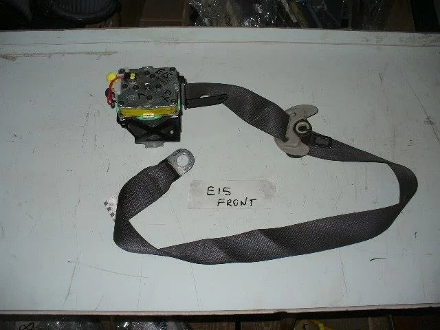 Б.у. ремень безопасности TOYOTA COROLLA ZRE151 TOYOTA COROLLA ZRE151 1ZR-FE 2006-2013