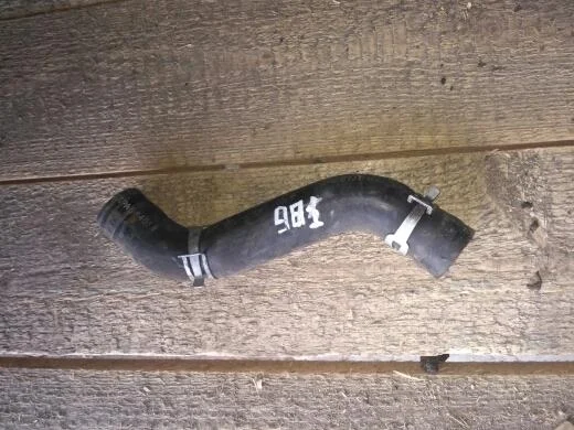 Б.у. патрубок радиатора MITSUBISHI PAJERO V98W MITSUBISHI PAJERO V98W 4M41 2007