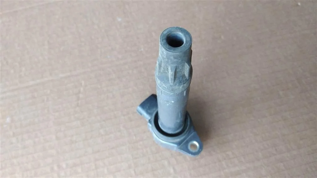 Б.у. катушка зажигания MITSUBISHI OUTLANDER XL CW5W MITSUBISHI OUTLANDER XL CW5W 4B12 2006-2012