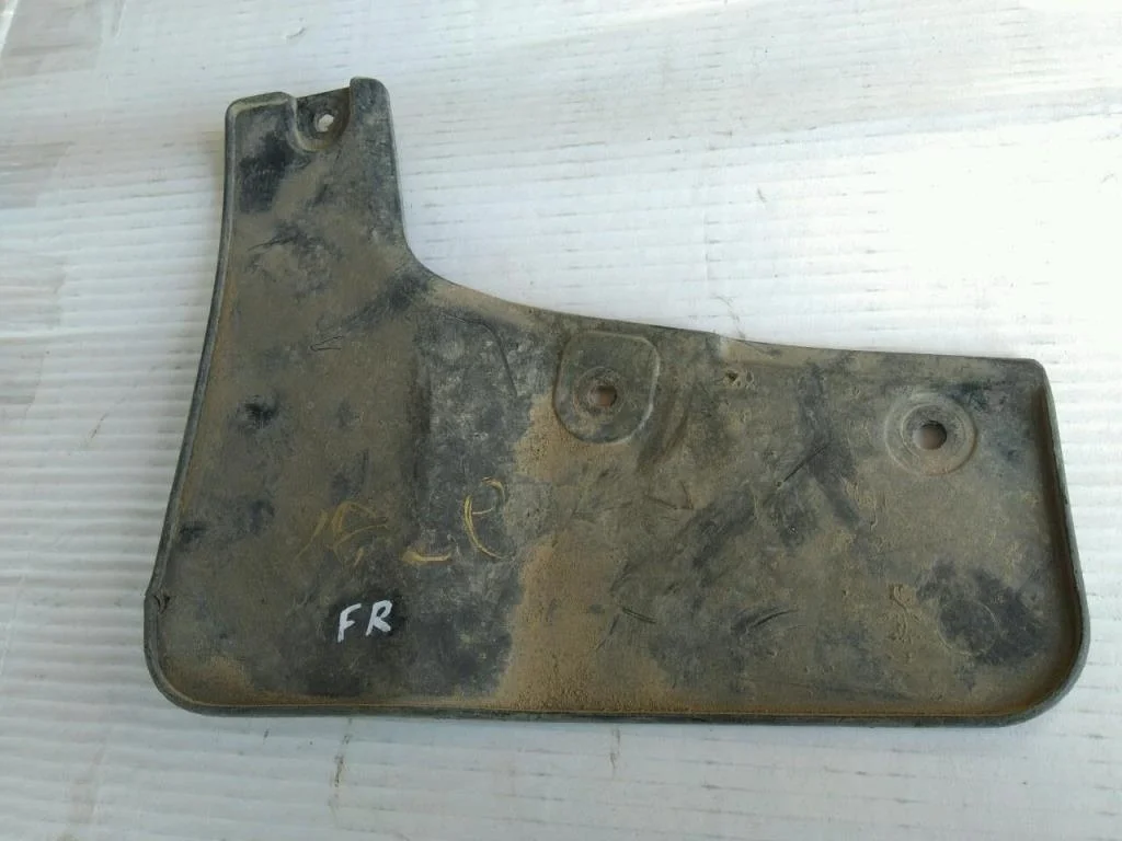 Б.у. брызговик MITSUBISHI PAJERO V98W MITSUBISHI PAJERO V98W 4M41 2008