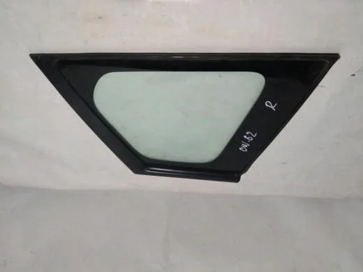 Б.у. стекло багажника MITSUBISHI OUTLANDER XL CW6W MITSUBISHI OUTLANDER XL CW6W 6B31 2006