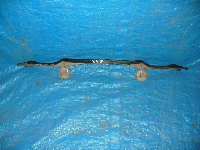 Б.у. усилитель бампера TOYOTA RAV4 ACA30 TOYOTA RAV4 ACA30 2AZ 2006-2012