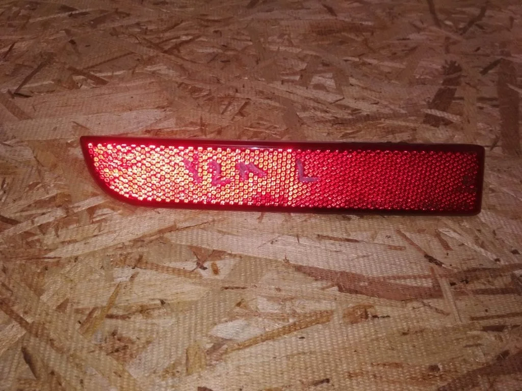 Б.у. отражатель бампера MITSUBISHI LANCER CY2A MITSUBISHI LANCER CY2A 4A92 2007